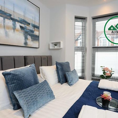 Aisiki Apartments At Stanhope Road, North Finchley, Airconditioned Multiple 2 Or 3-Bedroom, Pet-Friendly Duplex Flats, King Or Twin Beds, Airconditioned & Free Wi-Fi Esterno foto