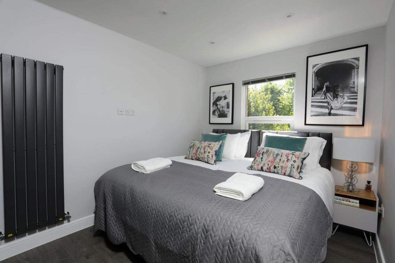 Aisiki Apartments At Stanhope Road, North Finchley, Airconditioned Multiple 2 Or 3-Bedroom, Pet-Friendly Duplex Flats, King Or Twin Beds, Airconditioned & Free Wi-Fi Esterno foto