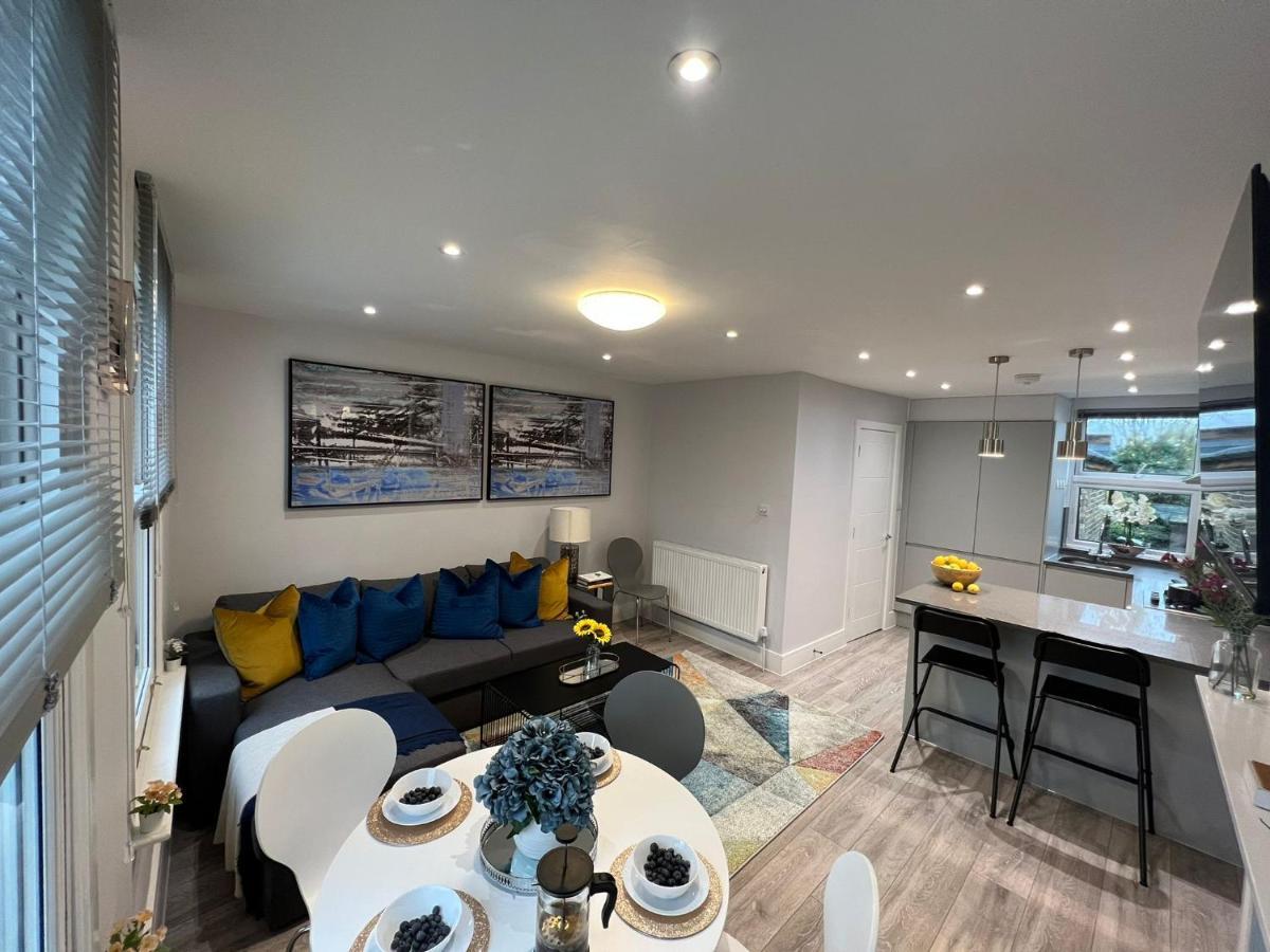 Aisiki Apartments At Stanhope Road, North Finchley, Airconditioned Multiple 2 Or 3-Bedroom, Pet-Friendly Duplex Flats, King Or Twin Beds, Airconditioned & Free Wi-Fi Esterno foto