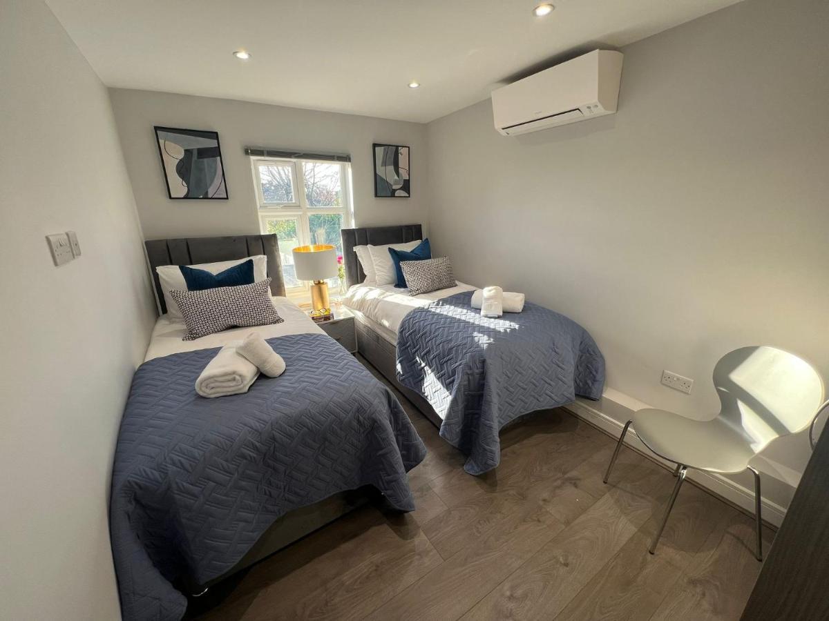 Aisiki Apartments At Stanhope Road, North Finchley, Airconditioned Multiple 2 Or 3-Bedroom, Pet-Friendly Duplex Flats, King Or Twin Beds, Airconditioned & Free Wi-Fi Esterno foto