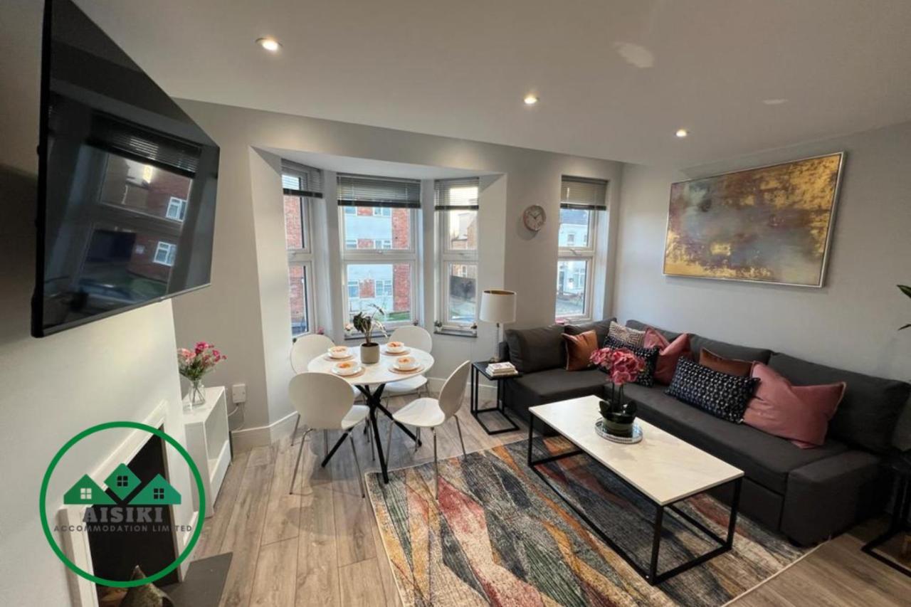 Aisiki Apartments At Stanhope Road, North Finchley, Airconditioned Multiple 2 Or 3-Bedroom, Pet-Friendly Duplex Flats, King Or Twin Beds, Airconditioned & Free Wi-Fi Esterno foto