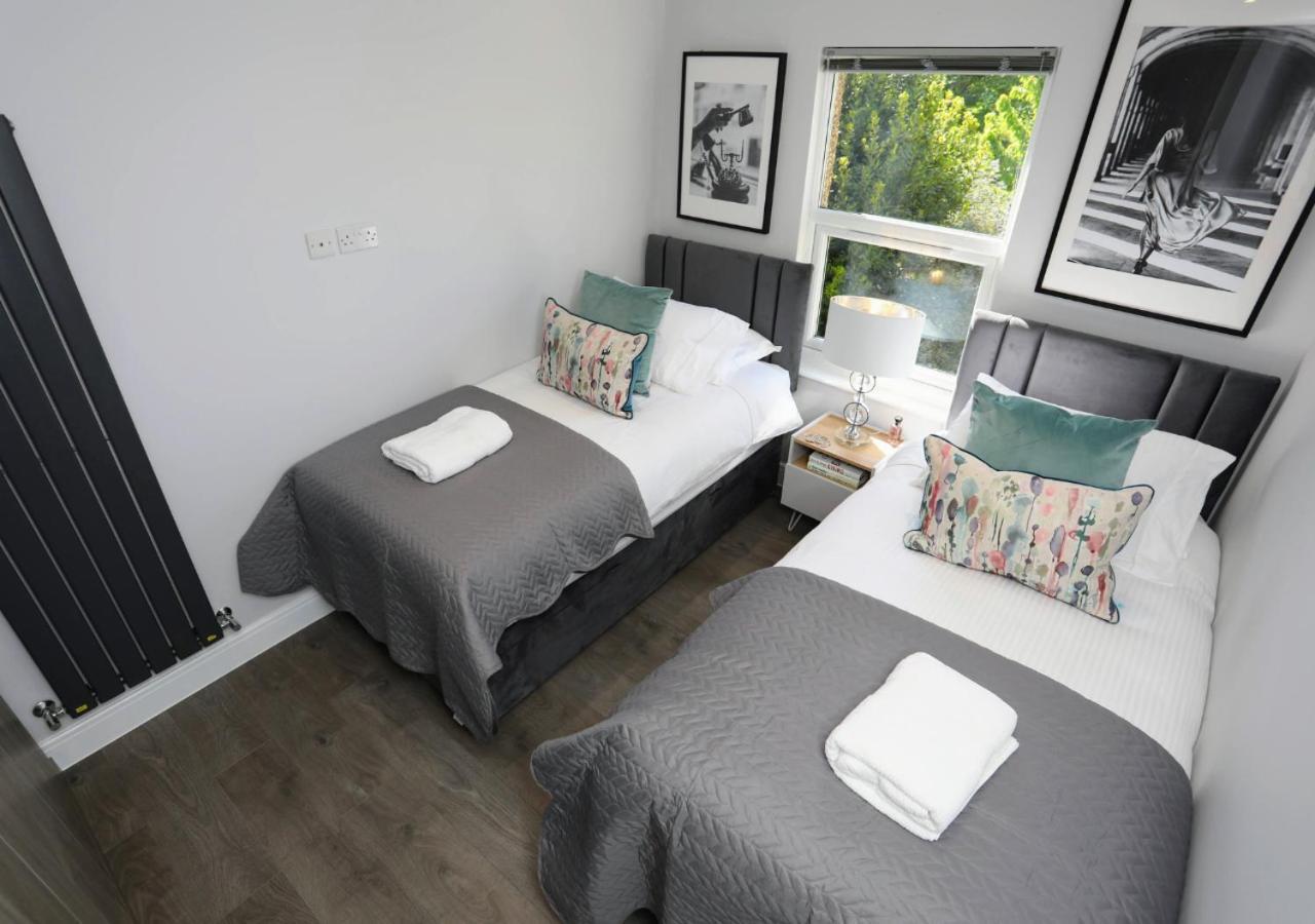 Aisiki Apartments At Stanhope Road, North Finchley, Airconditioned Multiple 2 Or 3-Bedroom, Pet-Friendly Duplex Flats, King Or Twin Beds, Airconditioned & Free Wi-Fi Esterno foto