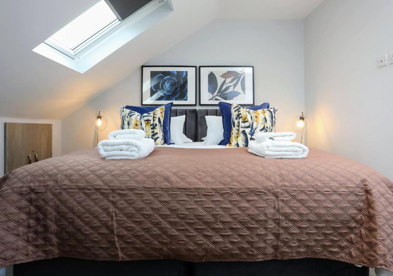 Aisiki Apartments At Stanhope Road, North Finchley, Airconditioned Multiple 2 Or 3-Bedroom, Pet-Friendly Duplex Flats, King Or Twin Beds, Airconditioned & Free Wi-Fi Esterno foto