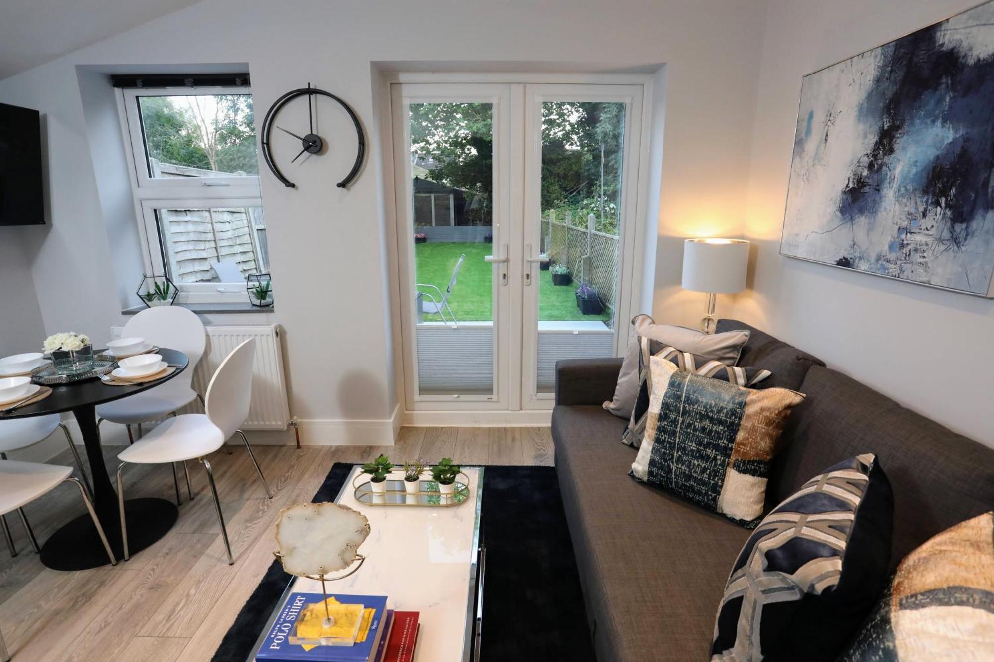 Aisiki Apartments At Stanhope Road, North Finchley, Airconditioned Multiple 2 Or 3-Bedroom, Pet-Friendly Duplex Flats, King Or Twin Beds, Airconditioned & Free Wi-Fi Esterno foto