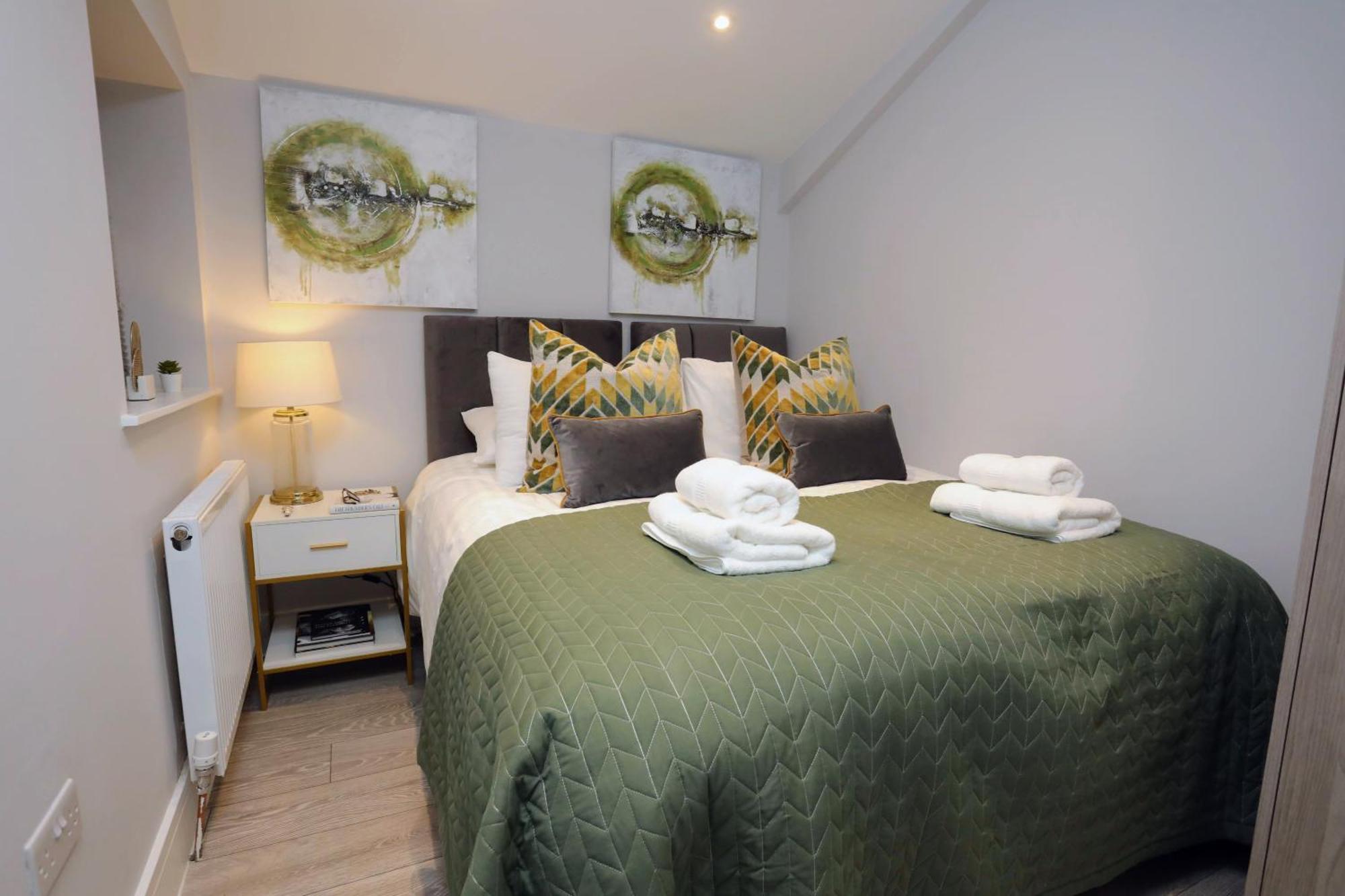 Aisiki Apartments At Stanhope Road, North Finchley, Airconditioned Multiple 2 Or 3-Bedroom, Pet-Friendly Duplex Flats, King Or Twin Beds, Airconditioned & Free Wi-Fi Esterno foto