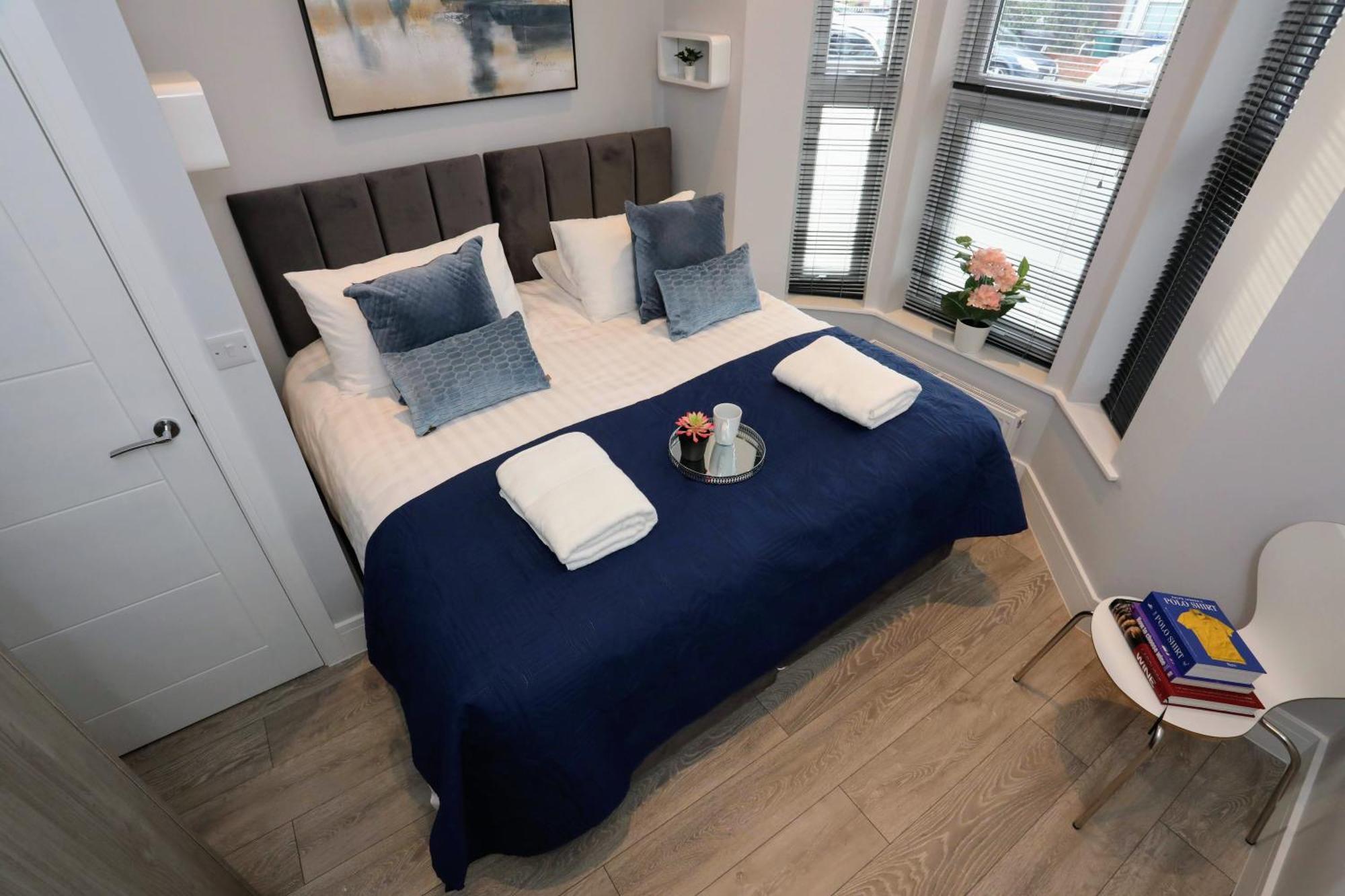 Aisiki Apartments At Stanhope Road, North Finchley, Airconditioned Multiple 2 Or 3-Bedroom, Pet-Friendly Duplex Flats, King Or Twin Beds, Airconditioned & Free Wi-Fi Esterno foto