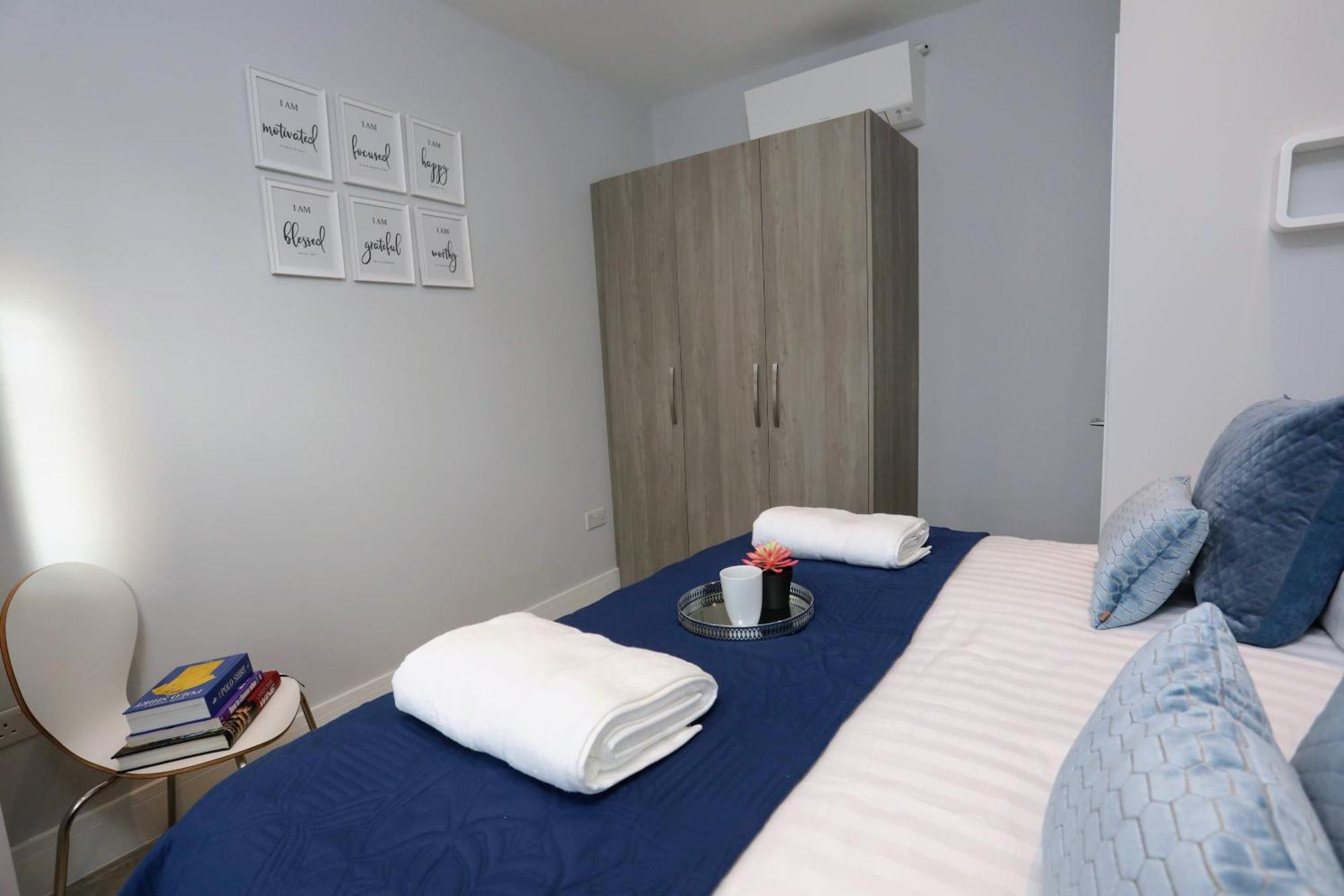 Aisiki Apartments At Stanhope Road, North Finchley, Airconditioned Multiple 2 Or 3-Bedroom, Pet-Friendly Duplex Flats, King Or Twin Beds, Airconditioned & Free Wi-Fi Esterno foto