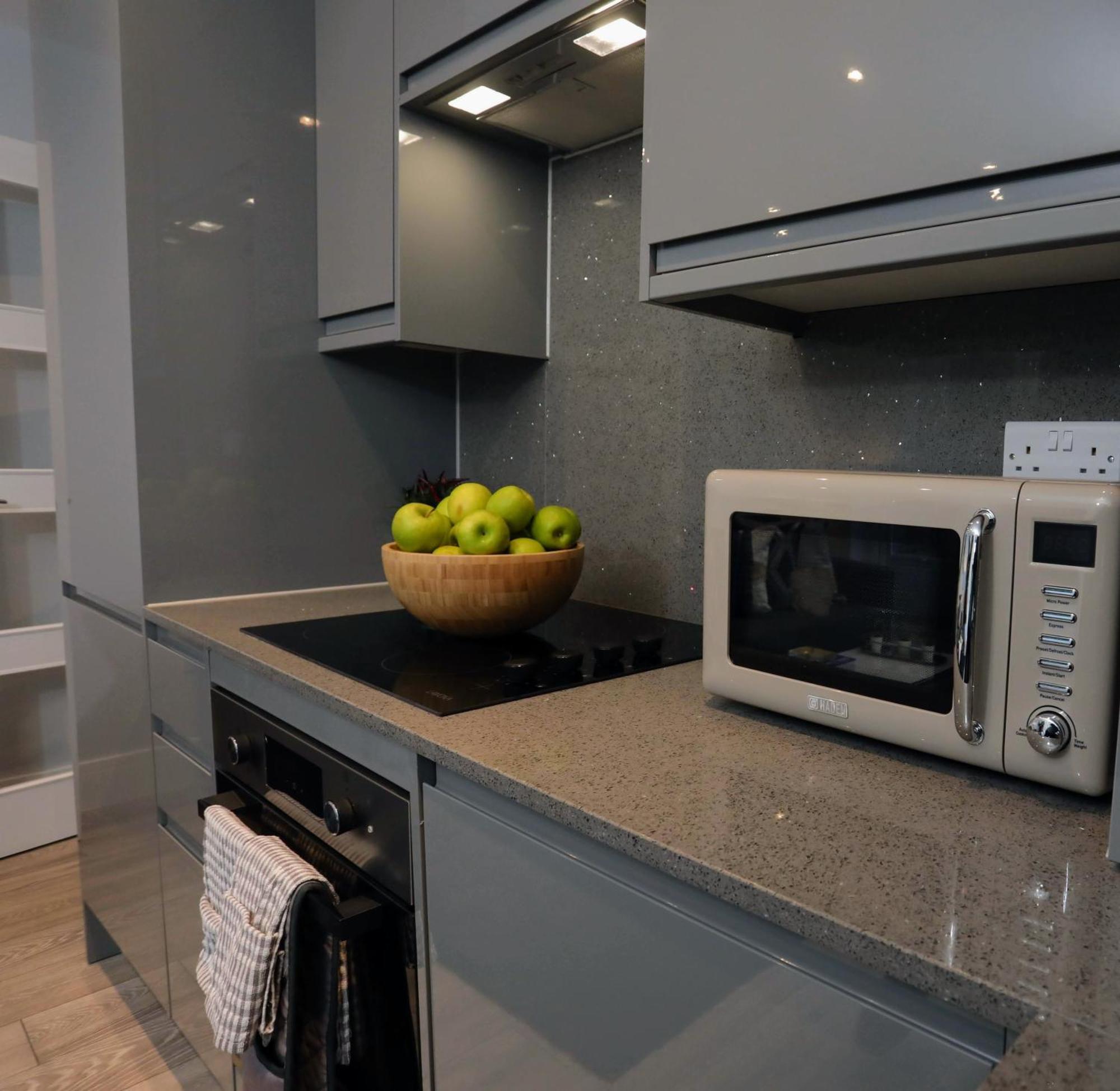 Aisiki Apartments At Stanhope Road, North Finchley, Airconditioned Multiple 2 Or 3-Bedroom, Pet-Friendly Duplex Flats, King Or Twin Beds, Airconditioned & Free Wi-Fi Esterno foto