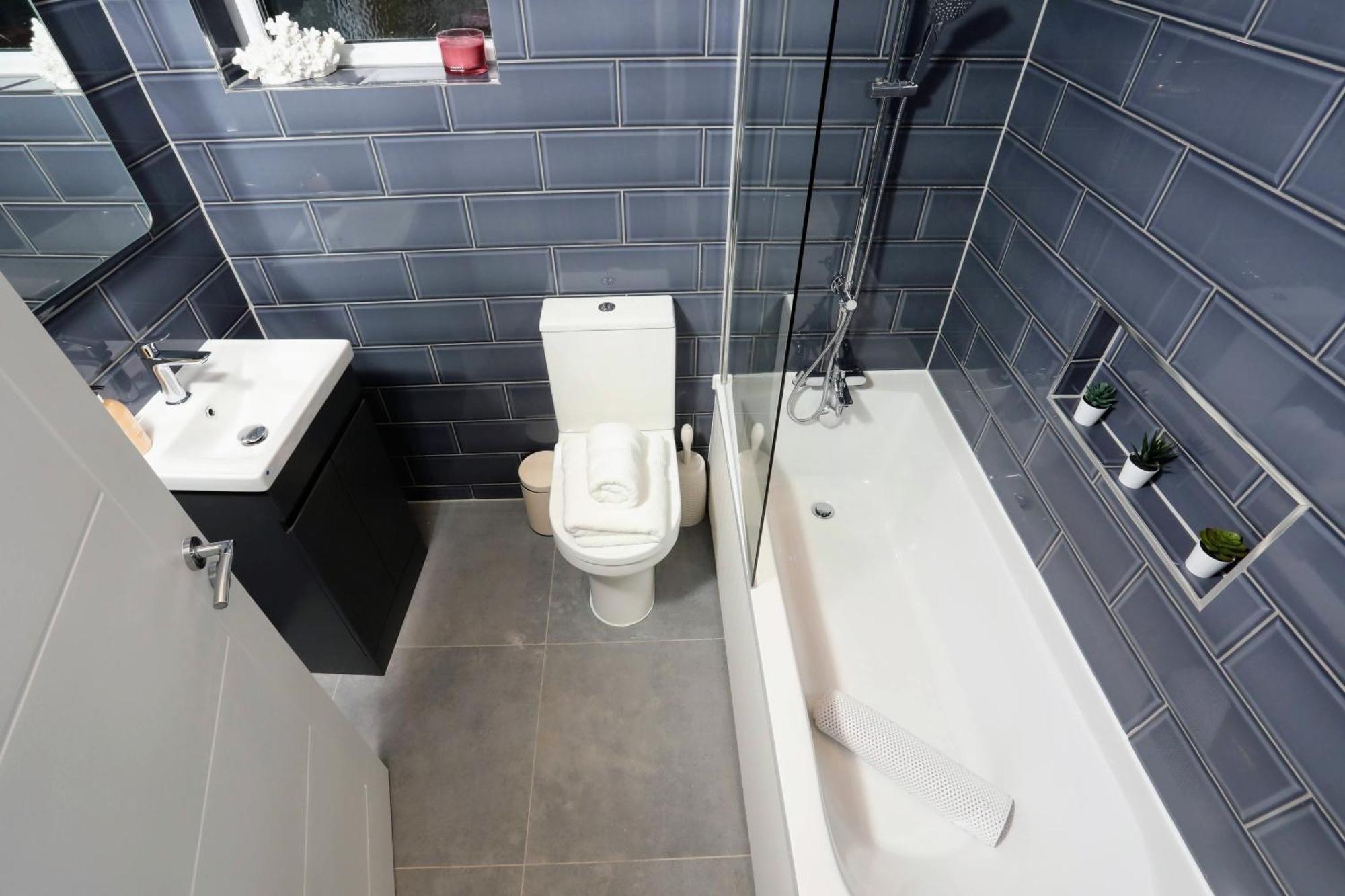 Aisiki Apartments At Stanhope Road, North Finchley, Airconditioned Multiple 2 Or 3-Bedroom, Pet-Friendly Duplex Flats, King Or Twin Beds, Airconditioned & Free Wi-Fi Esterno foto