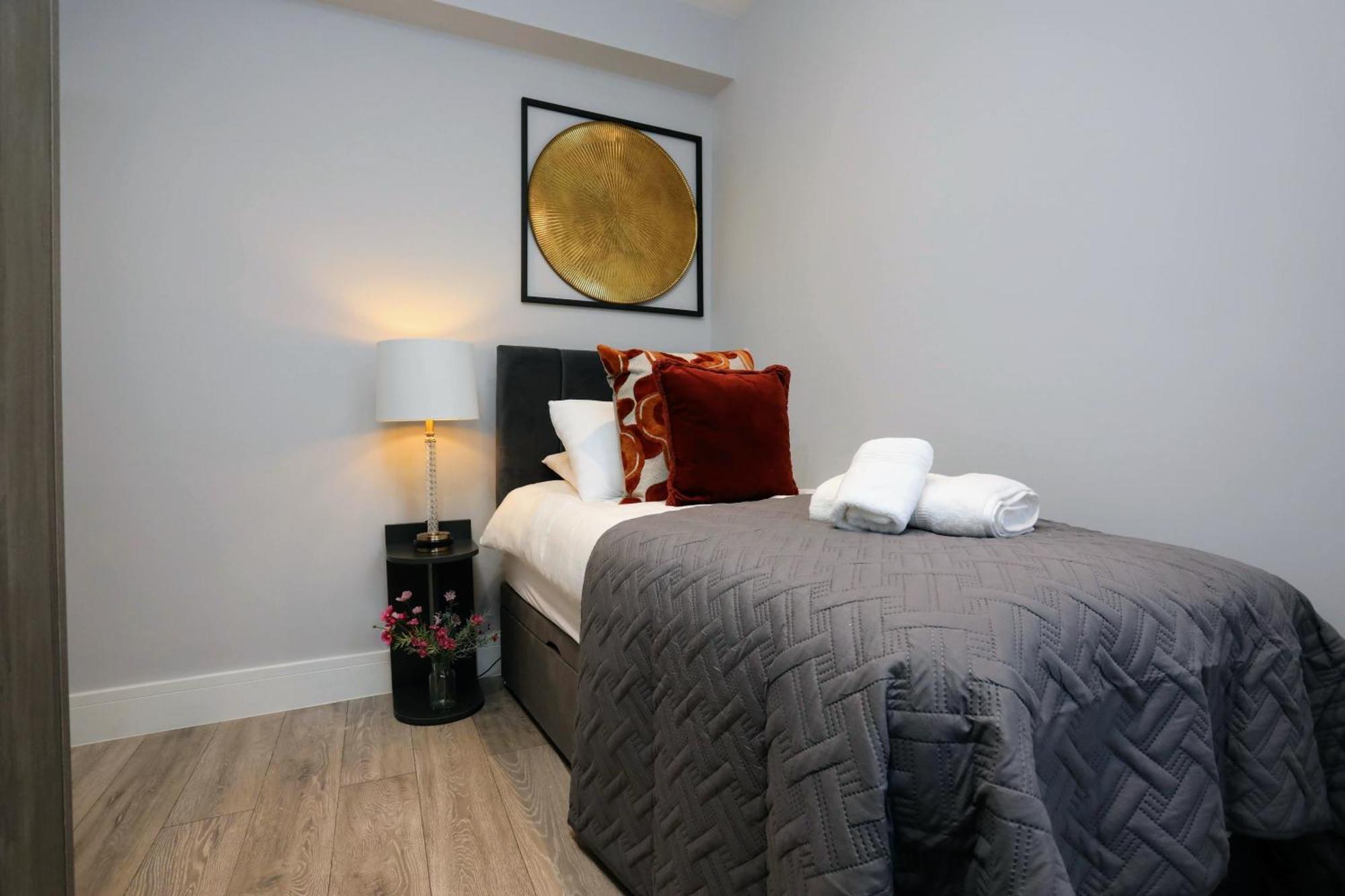 Aisiki Apartments At Stanhope Road, North Finchley, Airconditioned Multiple 2 Or 3-Bedroom, Pet-Friendly Duplex Flats, King Or Twin Beds, Airconditioned & Free Wi-Fi Esterno foto