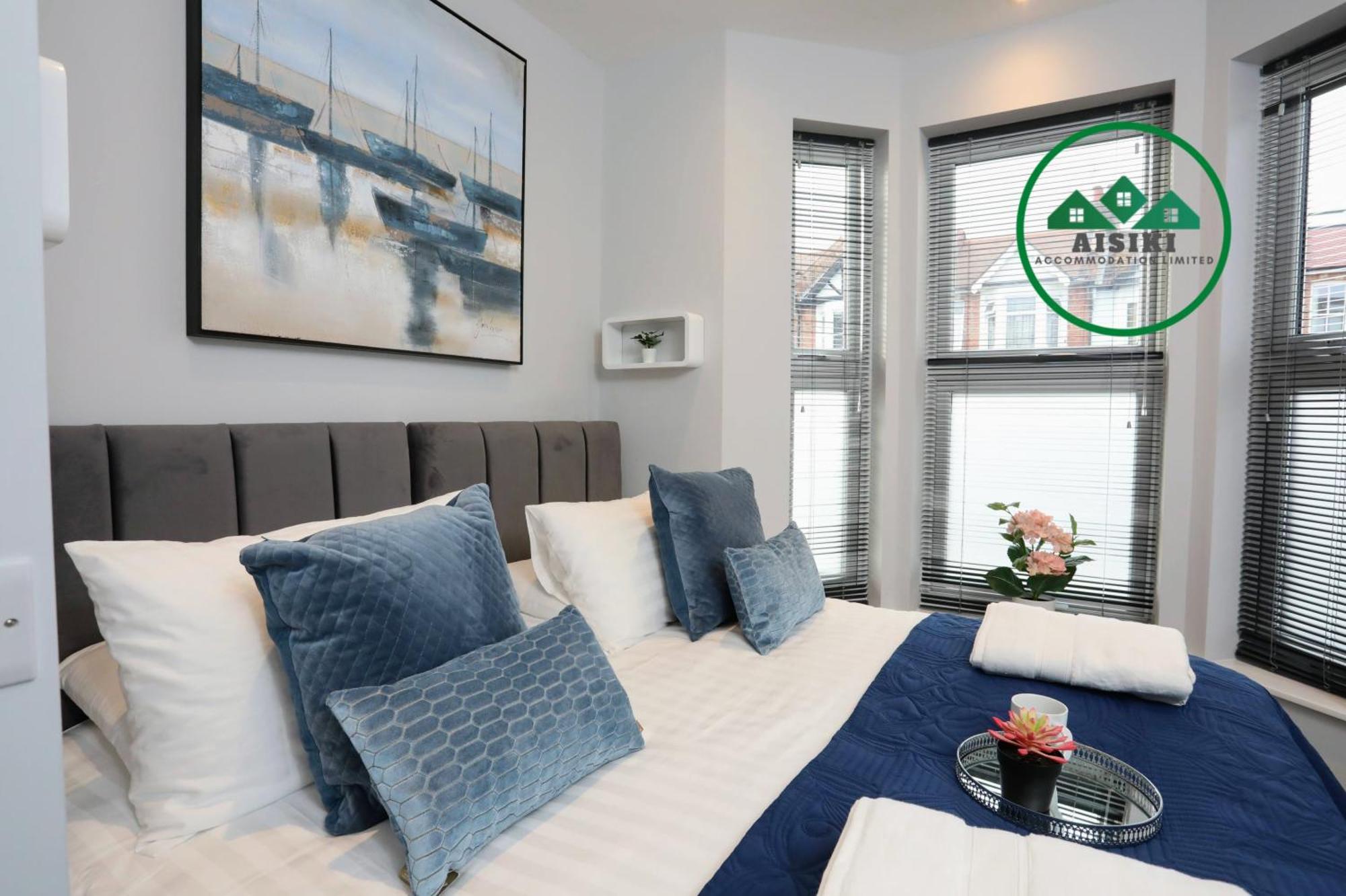 Aisiki Apartments At Stanhope Road, North Finchley, Airconditioned Multiple 2 Or 3-Bedroom, Pet-Friendly Duplex Flats, King Or Twin Beds, Airconditioned & Free Wi-Fi Esterno foto