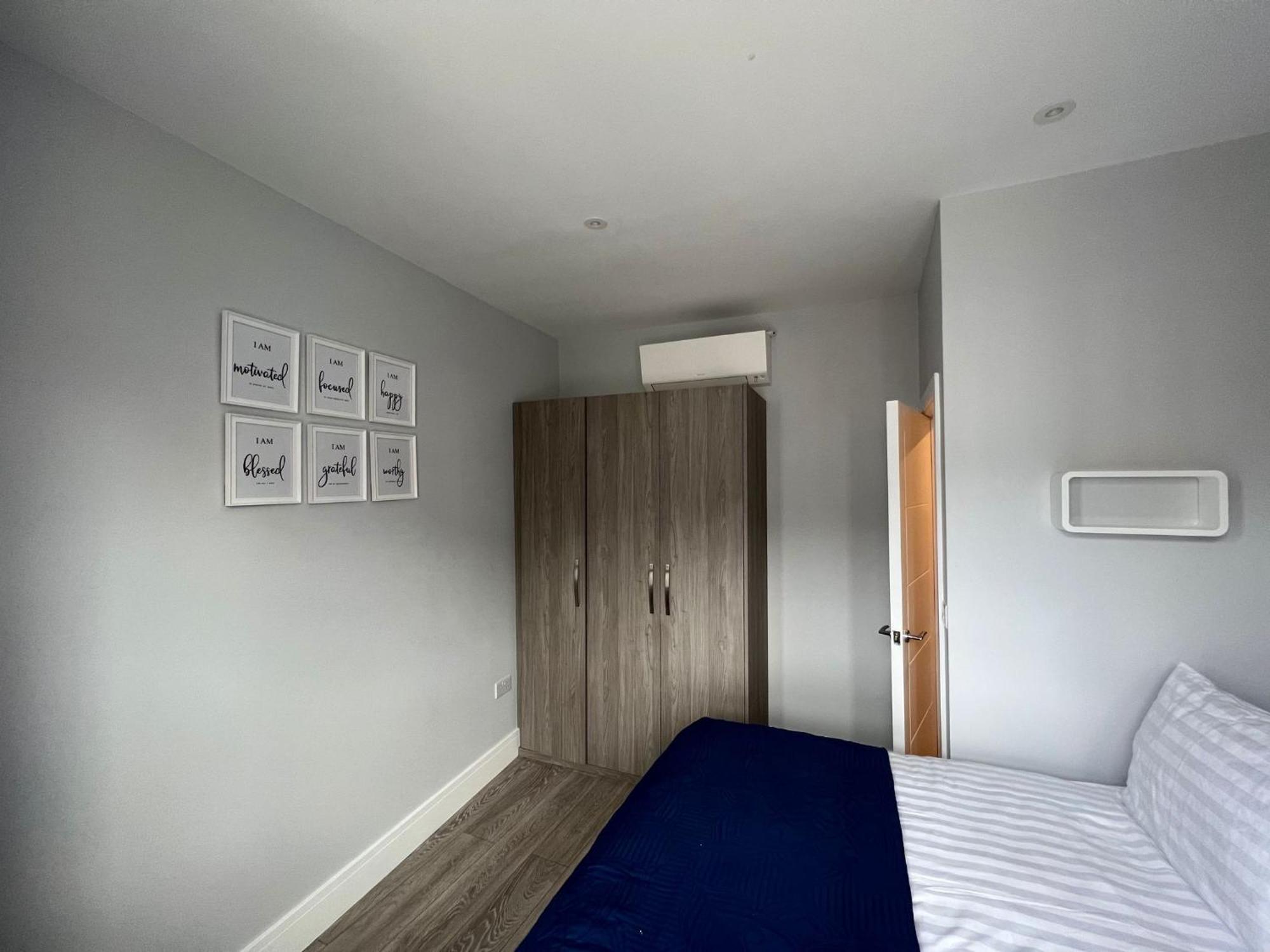 Aisiki Apartments At Stanhope Road, North Finchley, Airconditioned Multiple 2 Or 3-Bedroom, Pet-Friendly Duplex Flats, King Or Twin Beds, Airconditioned & Free Wi-Fi Esterno foto